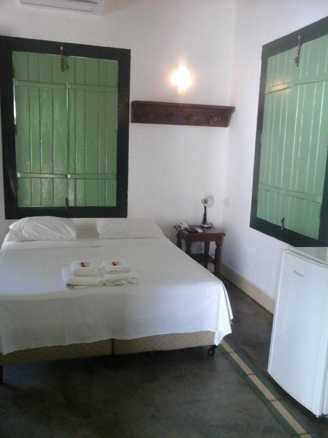 Pousada Do Ipe Goias Exterior photo