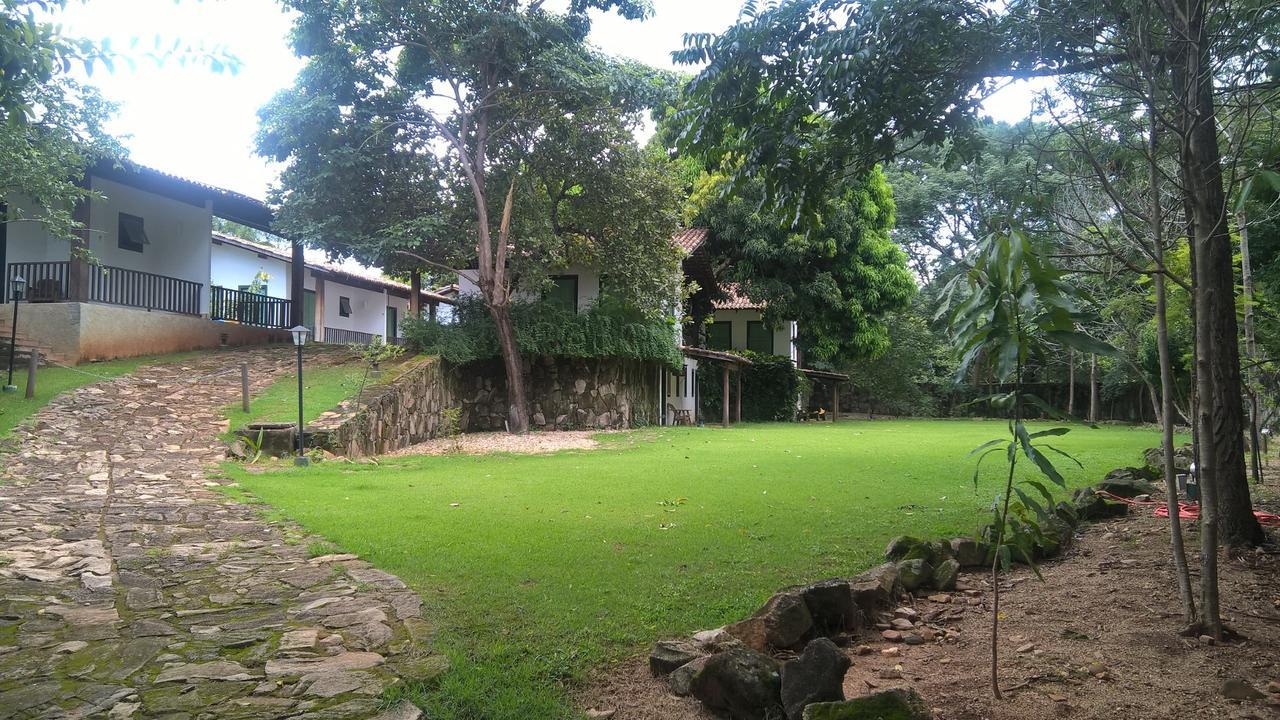 Pousada Do Ipe Goias Exterior photo