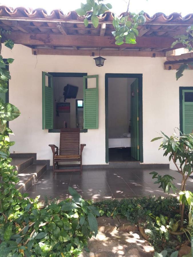 Pousada Do Ipe Goias Exterior photo